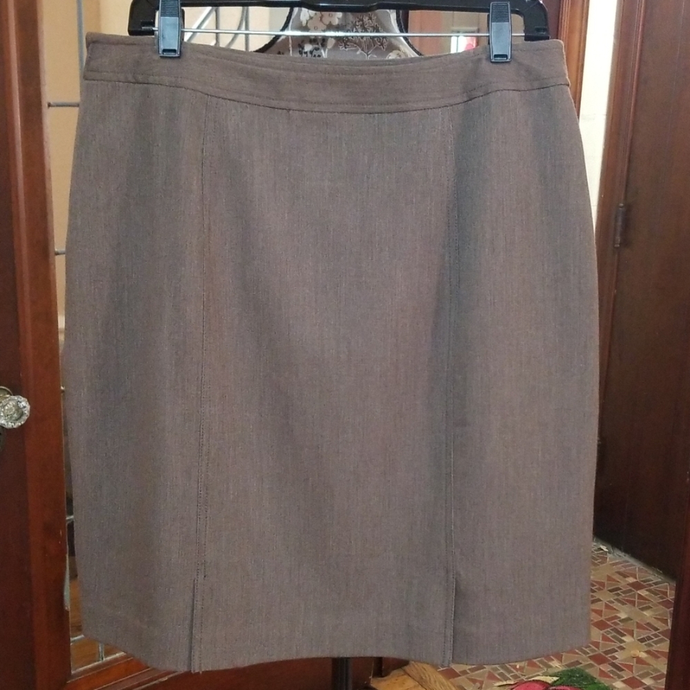 Mini Skirt - Picture 2 of 2